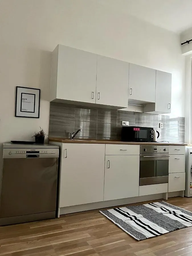 Roomy Apartment Close To Palmovka Praha Česká republika
