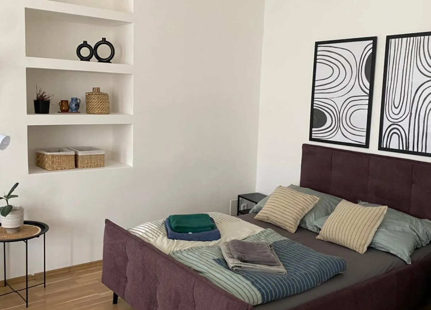 Roomy Apartment Close To Palmovka Praha
